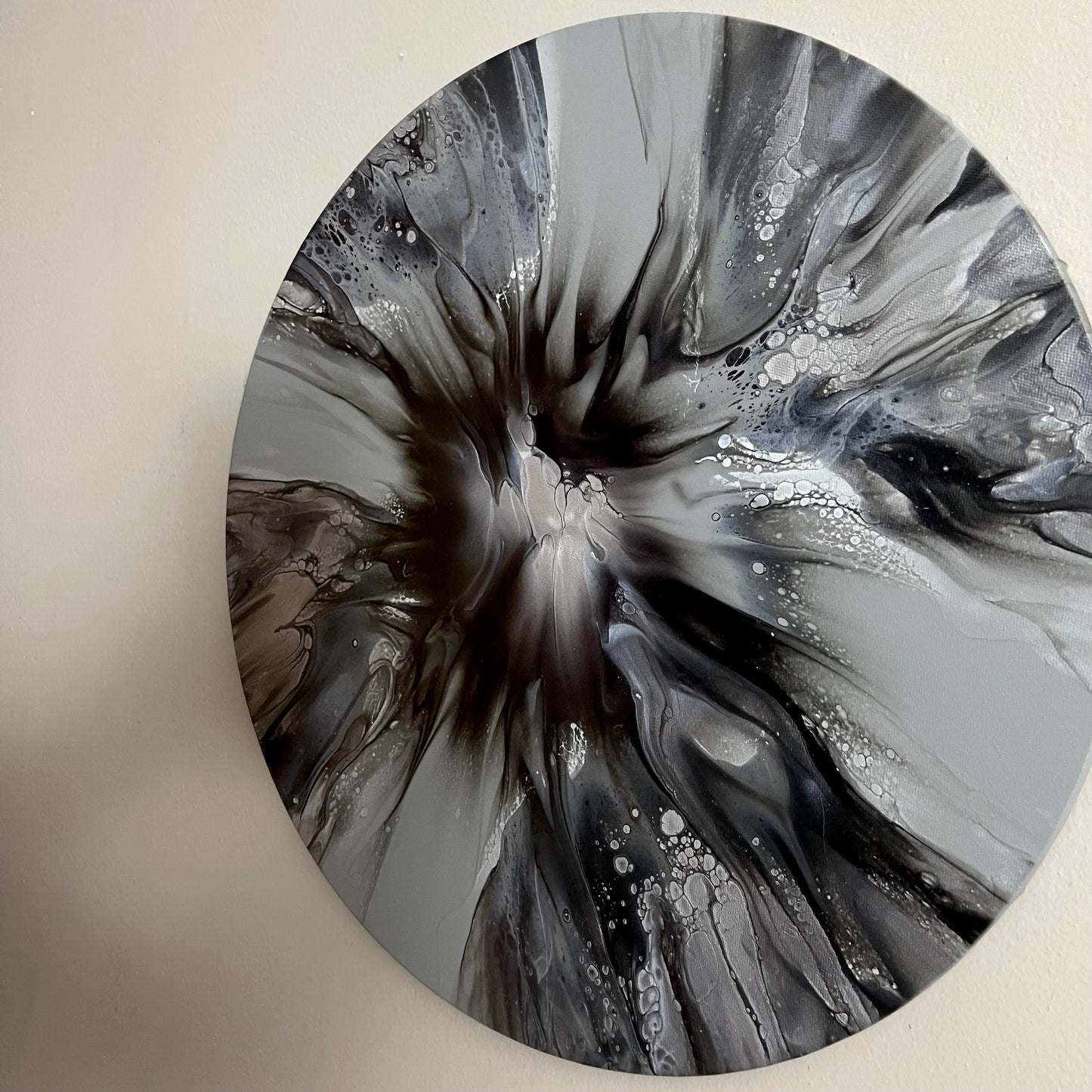 “Gray symphony” 60cm